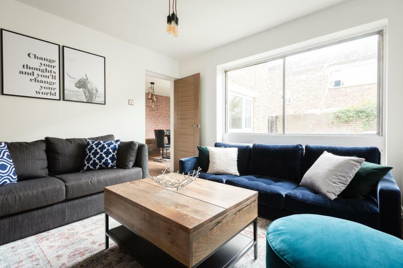 The Century Chalet - Contemporary 2Bdr Townhouse With Parking Lejlighed Oxford Eksteriør billede