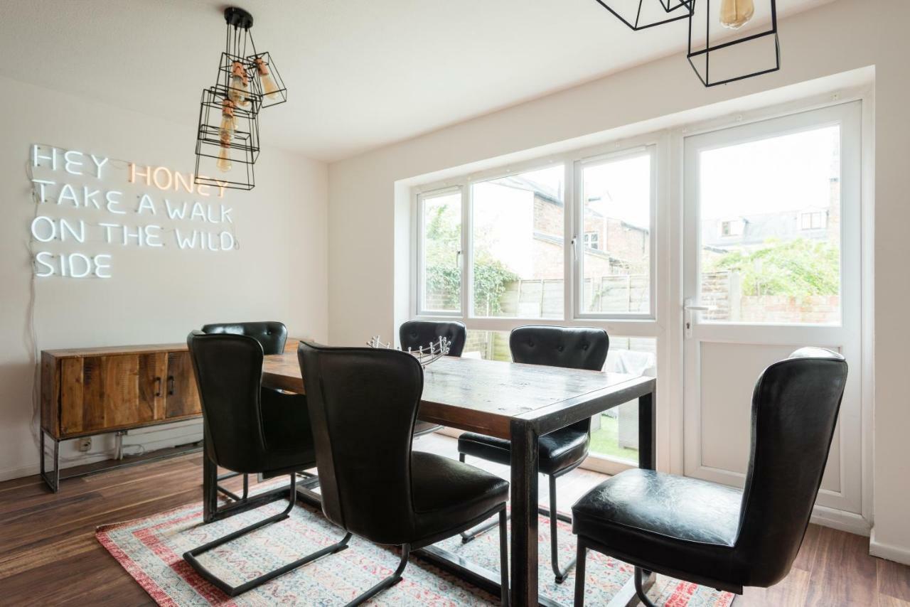 The Century Chalet - Contemporary 2Bdr Townhouse With Parking Lejlighed Oxford Eksteriør billede