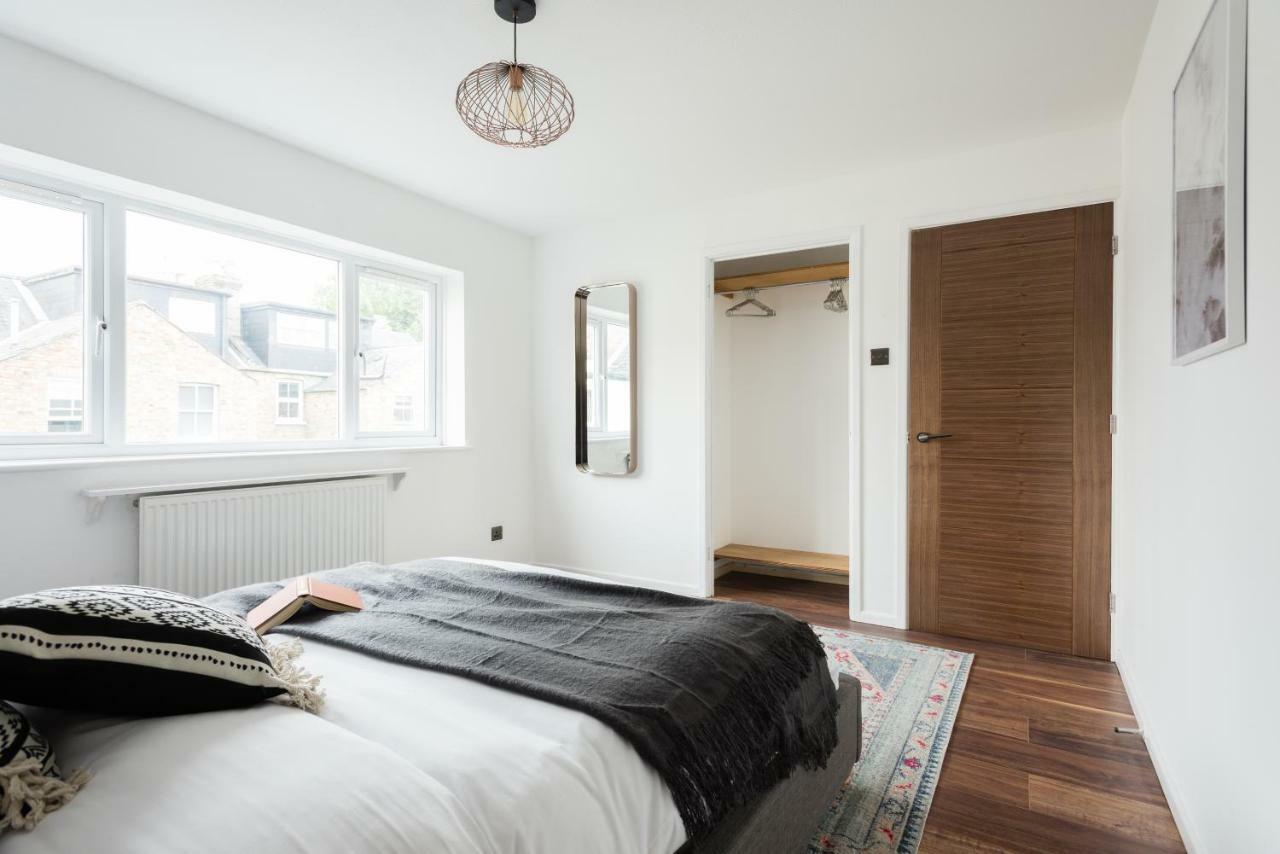 The Century Chalet - Contemporary 2Bdr Townhouse With Parking Lejlighed Oxford Eksteriør billede
