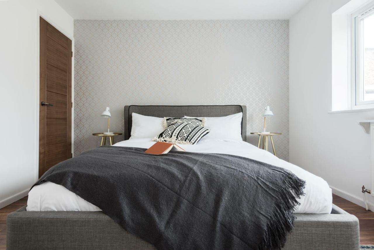 The Century Chalet - Contemporary 2Bdr Townhouse With Parking Lejlighed Oxford Eksteriør billede